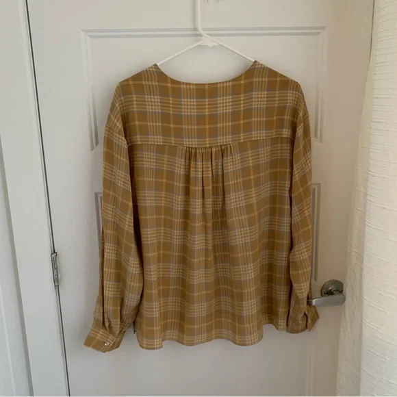 Aritzia Cairo gold Macee blouse (checkered blouse) - Picture 8 of 14
